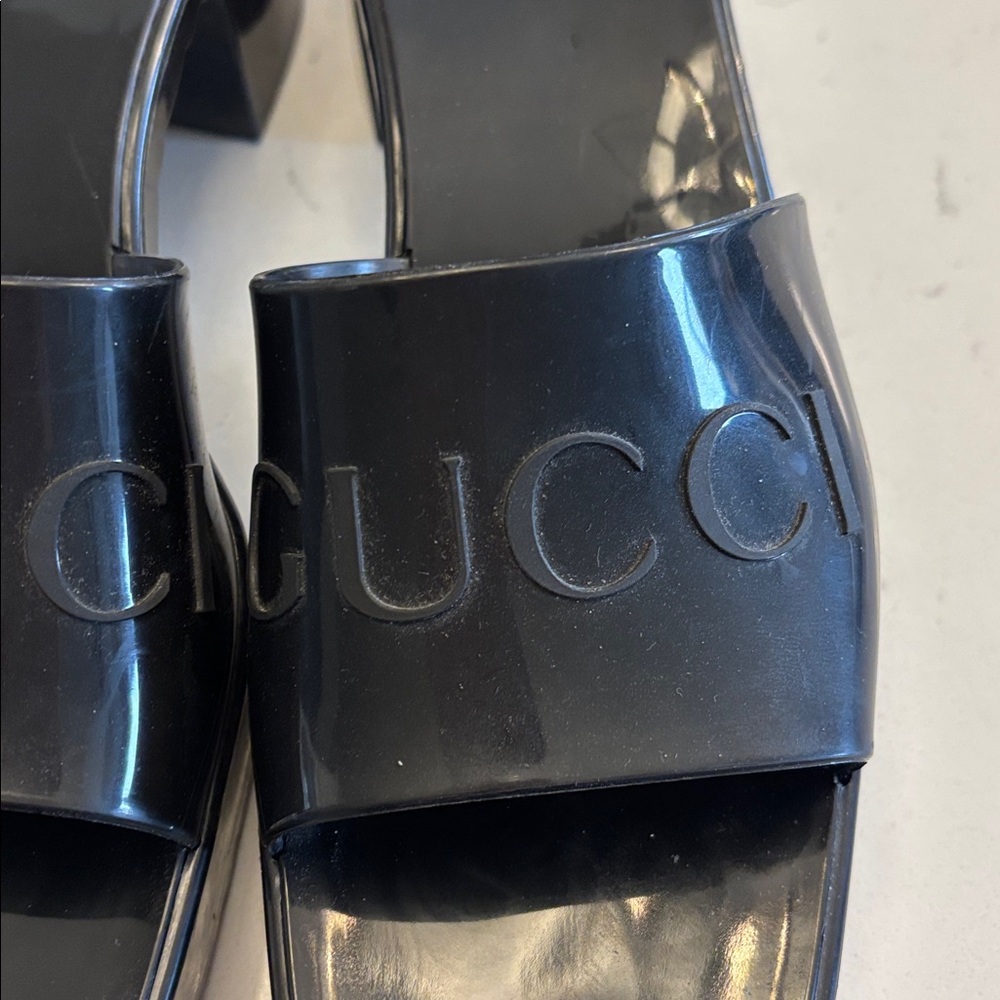 Gucci Black Patent Logo Slide Mules - Picture 2 of 8